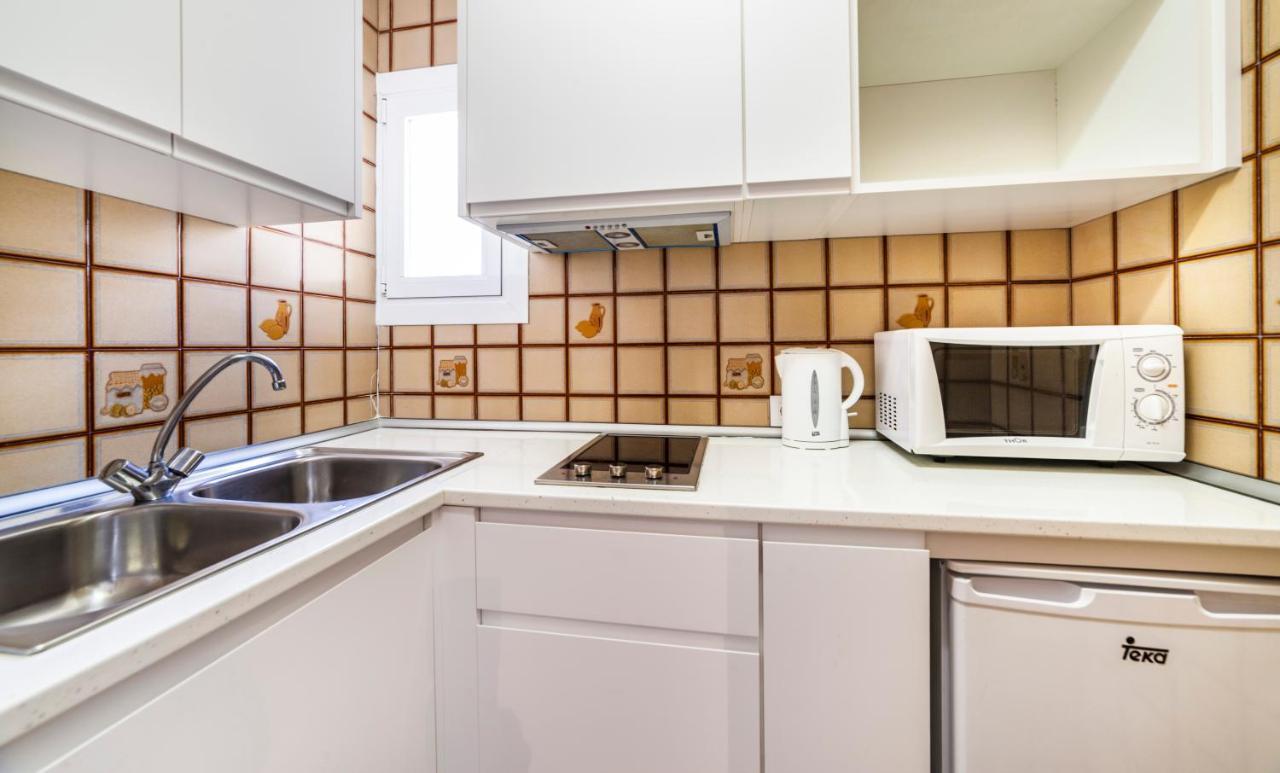 Apartamentos Charlys Can Picafort カン・ピカフォルト エクステリア 写真